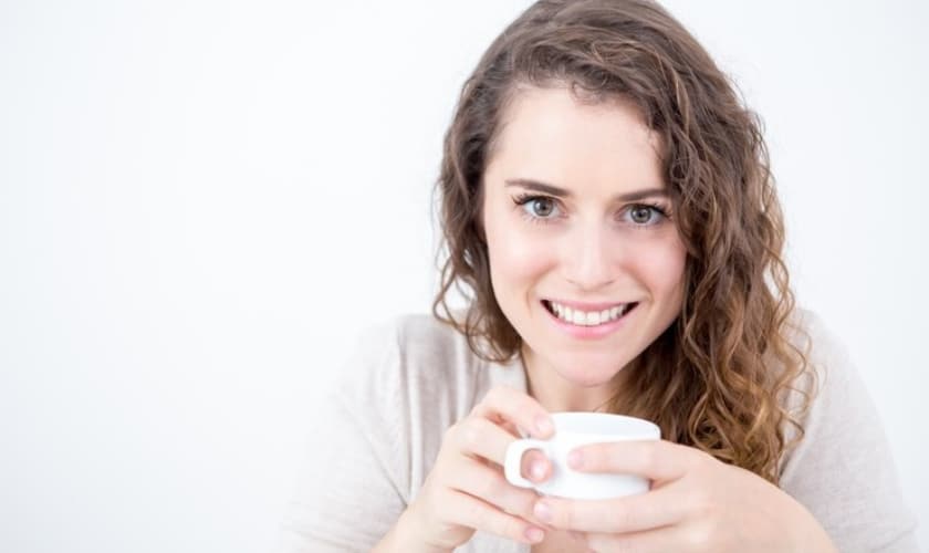 remove coffee stains from your teeth safely