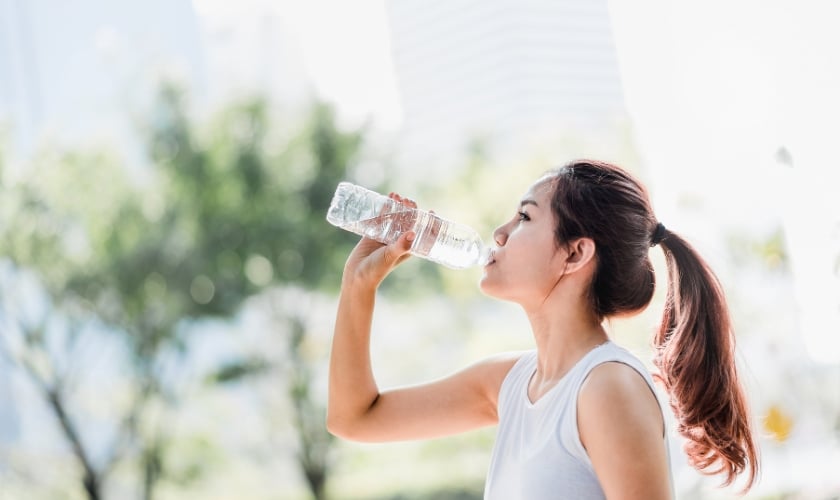 drinking bottled water ruining my teeth